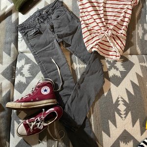 H&M dark grey skinny jeans sz 25 NWOT